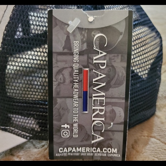 Longwood Lions Unisex Trucker Hat - Picture 4 of 5